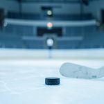 Обложка лонгрида о хоккейном матче QMJHL между двумя канадскими командами